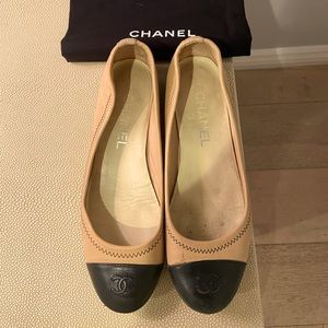Authentic leather Chanel flats size 36 1/2